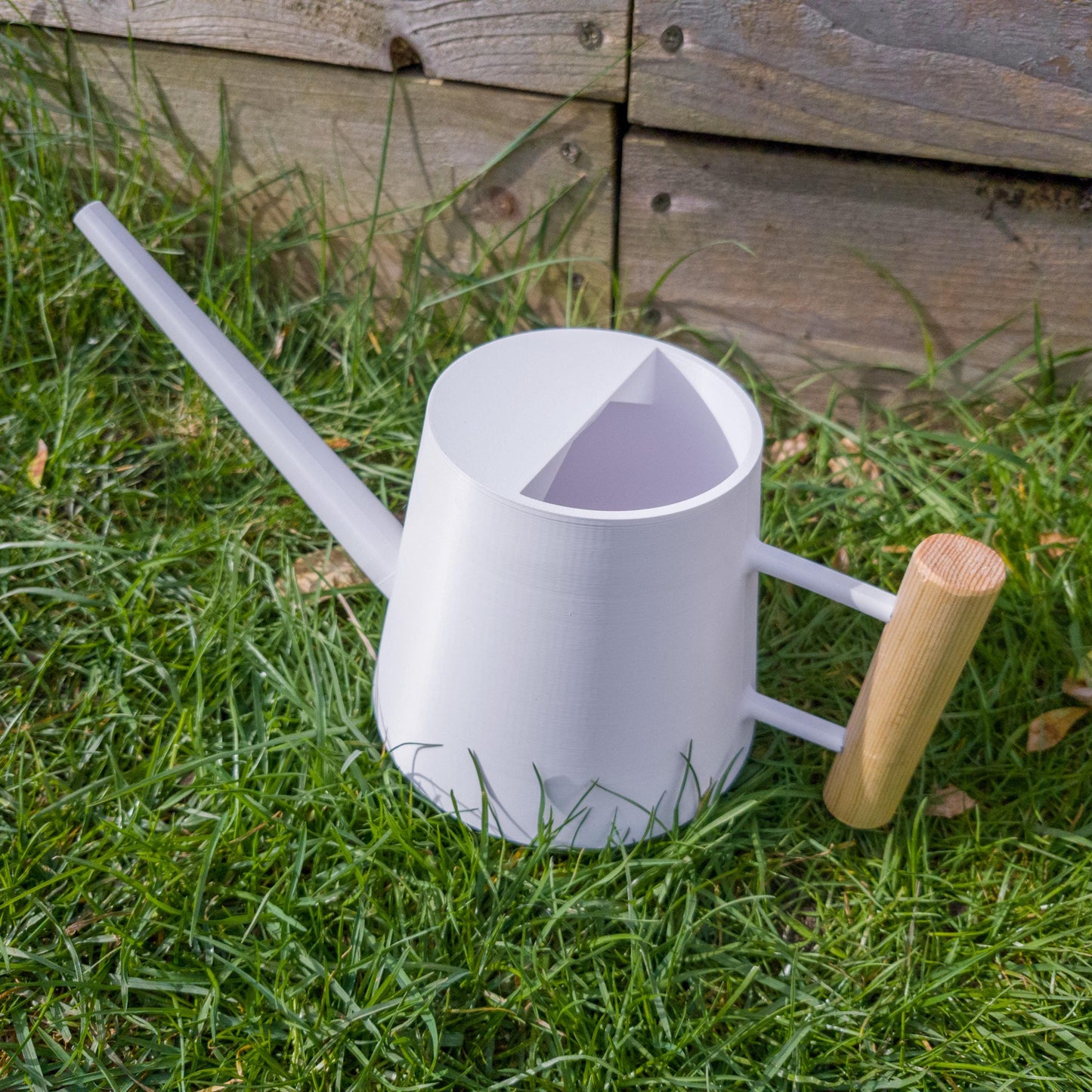 Modern and Unique Watering Can | 3L Durable Material | Wood Handle | Garden Essential